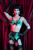 playful-promises-drag-queen-violet-chachki.jpg