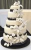 97254-black-and-white-wedding-cakes.jpg