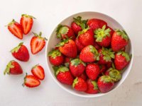 ALR-strawberry-fruit-or-vegetable-f6dd901427714e46af2d706a57b9016f.jpg