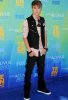 Justin-Bieber-Fashion-Style-In-Teen-Choice-Awards-2011-404x588.jpg