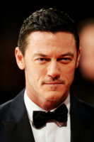 LukeEvans.jpg