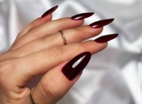 mm-wine-nails-4.jpg