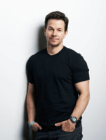 mark-wahlberg-in-black-shirt-ts713xfw7chn95l1.jpg