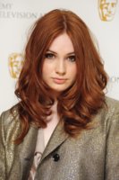 Karen-Gillan-ginger-hair-min.jpg