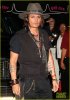 johnny-depp-pink-taco-for-steven-tyler-10.jpg