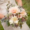 summer-wedding-flower-ideas-dahlia-rose-bouquet.jpg